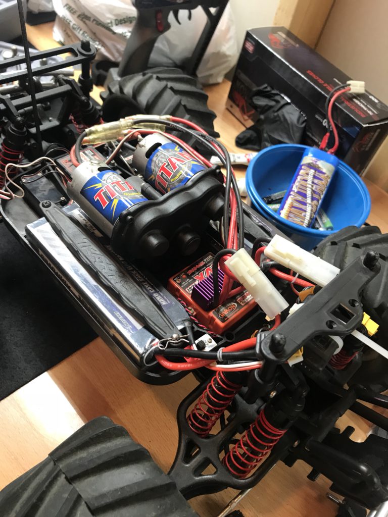 traxxas e maxx 3906 parts list